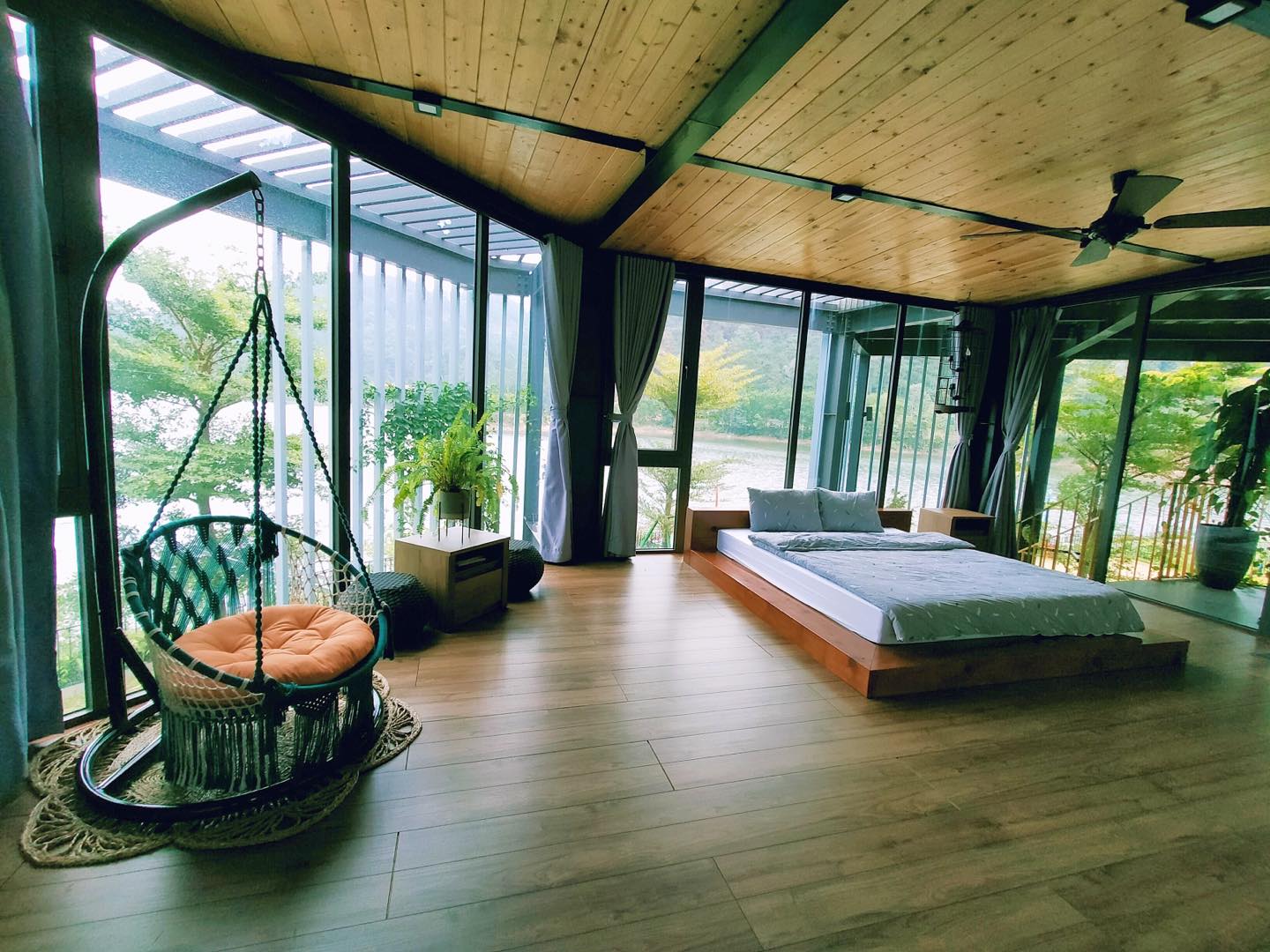 review Island House Sóc Sơn